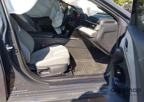 2025 Toyota Camry Xse/Xle/Le/Se z USA, uszkodzony, nr VIN 4T1DAACK5SU032726